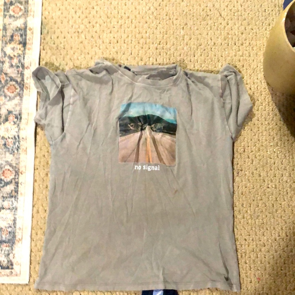 Grey tee